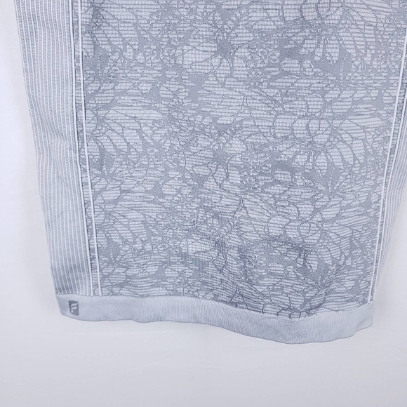 Fabletics Oula Floral Tank Size Small Razerback Gray - Picture 5 of 8